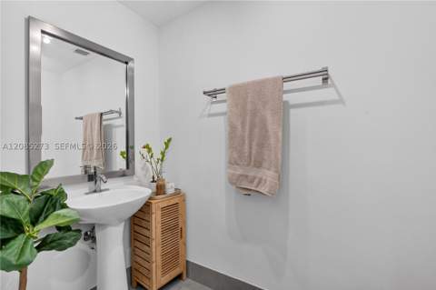 92 SW 3rd St 4407, Miami FL - photo 12 of 21