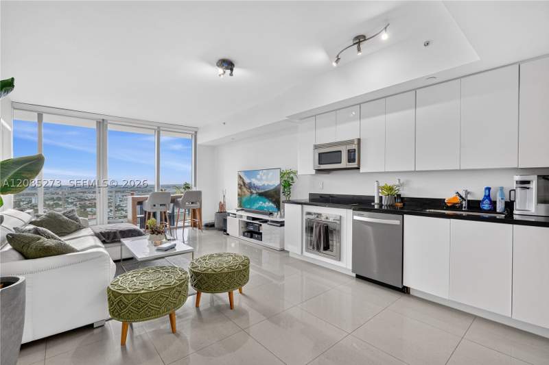 1 bedroom Condominium at 92 SW 3rd St 4407, Mint Condo, Miami — photo 3