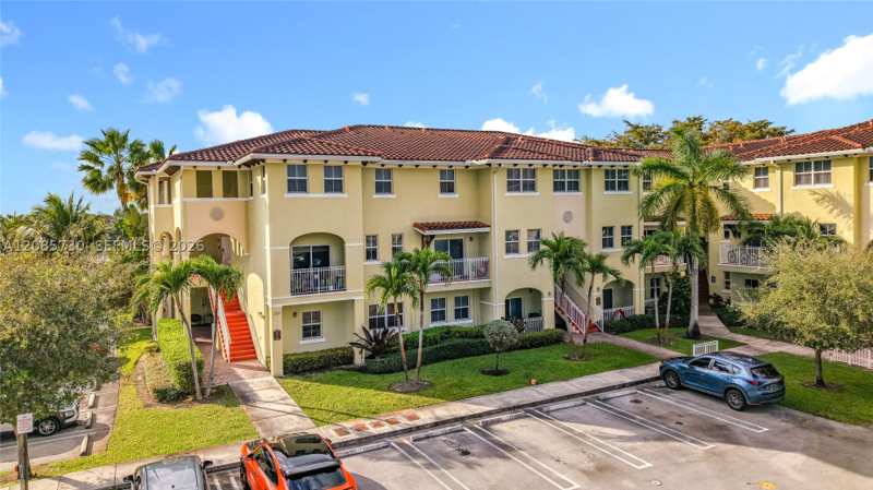 2 bedroom Condominium at 260 NW 109th Ave 206, Century Park West, Miami — photo 1