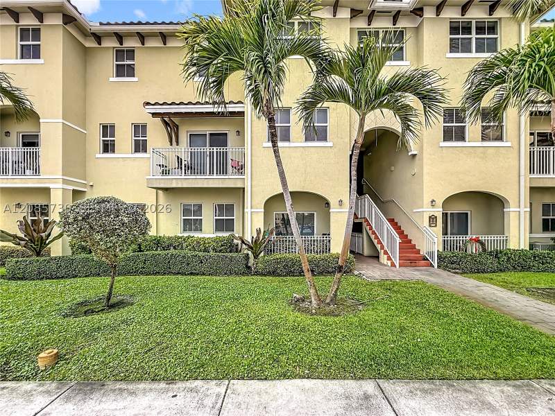 2 bedroom Condominium at 260 NW 109th Ave 206, Century Park West, Miami — photo 2