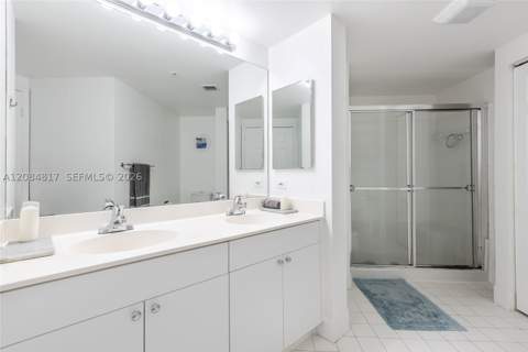 17100 N Bay Rd 1414, Sunny Isles Beach FL - photo 16 of 33