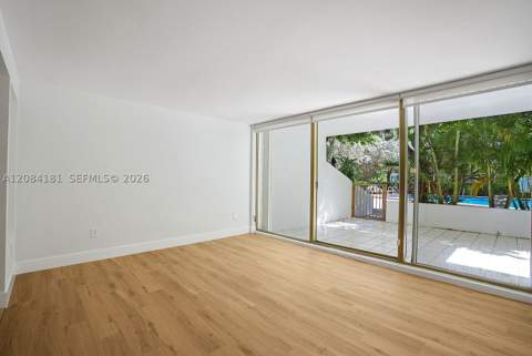 155 Ocean Lane Dr 103, Key Biscayne FL - photo 18 of 38