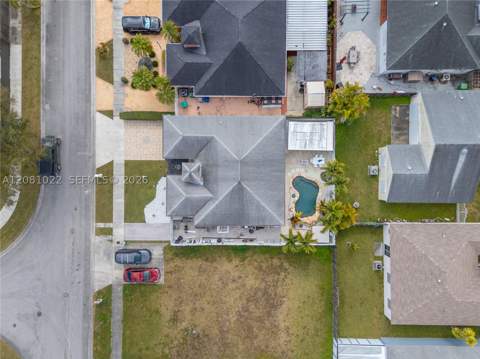 15480 SW 144th Ave, Miami FL - photo 10 of 42