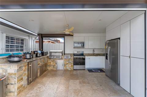15480 SW 144th Ave, Miami FL - photo 16 of 42