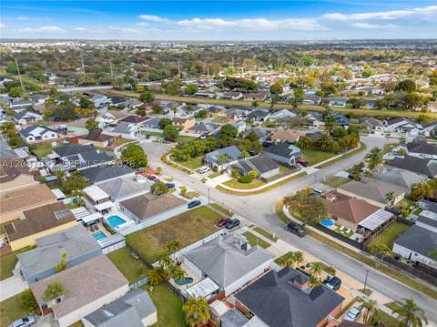 15480 SW 144th Ave, Miami FL - photo 6 of 42