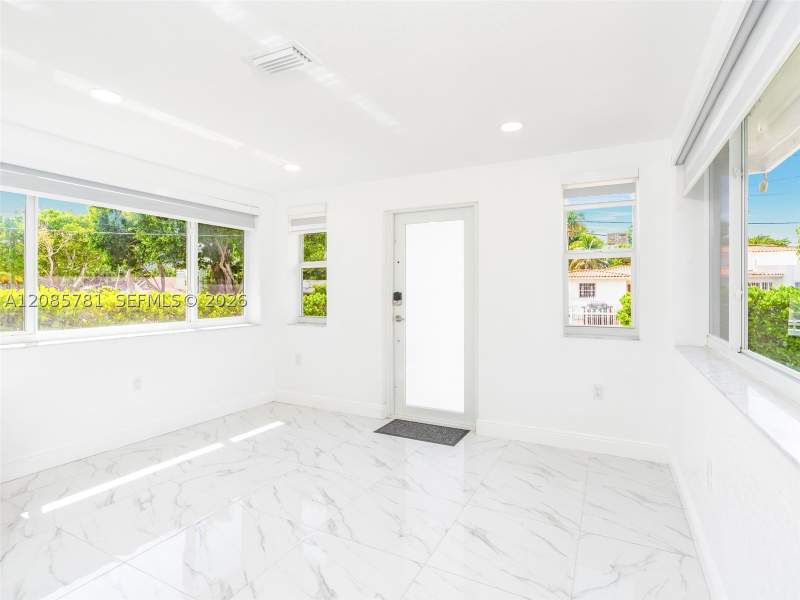 2 bedroom SingleFamilyResidence at 3375 SW 1st St, Auburndale Amd, Miami — photo 5