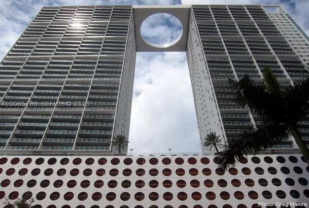 2 bedroom Condominium at 55 SE 6th St 2702, 500 Brickell West Condo, Miami — photo 1
