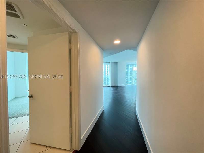 2 bedroom Condominium at 55 SE 6th St 2702, 500 Brickell West Condo, Miami — photo 4