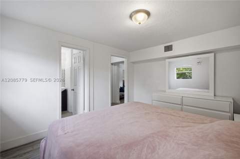 65 NW 118th St, Miami FL - photo 9 of 57