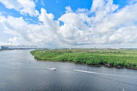 500 Bayview Dr 1920, Sunny Isles Beach FL - photo 18 of 32