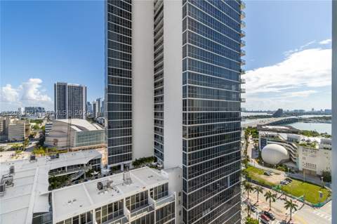 1040 Biscayne Blvd 1806, Miami FL - photo 19 of 45