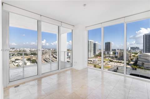 1040 Biscayne Blvd 1806, Miami FL - photo 9 of 45