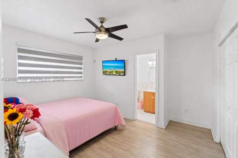 19900 SW 114th Ave, Miami FL - photo 11 of 38