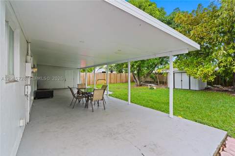 19900 SW 114th Ave, Miami FL - photo 22 of 38