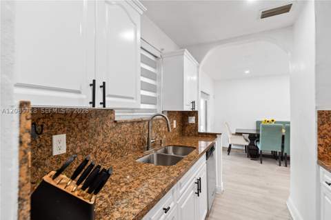 19900 SW 114th Ave, Miami FL - photo 9 of 38
