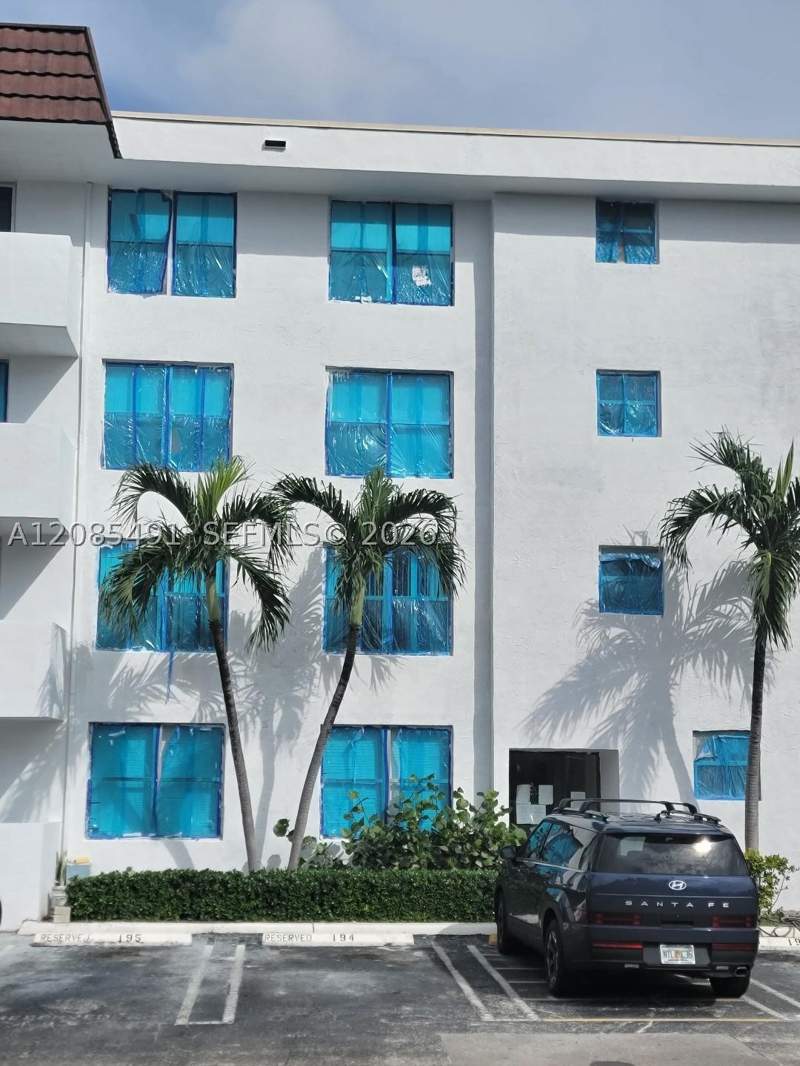 1 bedroom Condominium at 1800 Sans Souci Blvd 115, Bayview Palms Condo, North Miami — photo 3