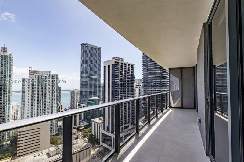 1 bedroom Condominium at 45 SW 9th St 3302, Brickell Heights East Con, Miami — photo 2