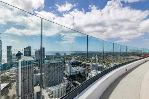 45 SW 9th St 3302, Miami FL - photo 24 of 38
