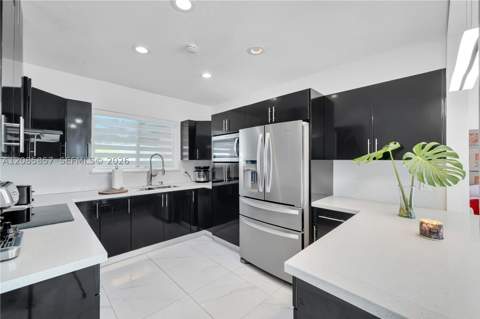 9365 SW 44th St, Miami FL - photo 8 of 50