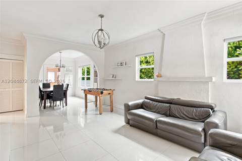 2366 SW 10th st, Miami FL - photo 10 of 44