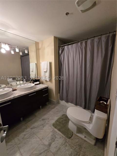 244 Biscayne Blvd 652, Miami FL - photo 13 of 19