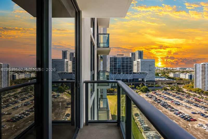 1 bedroom Condominium at 11 NE 6th St 1712, The Crosby Miami Worldcent, Miami — photo 1