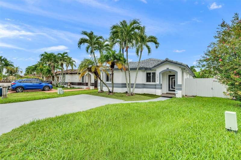 3 bedroom SingleFamilyResidence at 13936 SW 151st Ave, Brightons Meadow Landings, Miami — photo 4