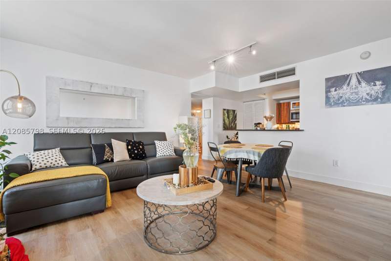 2 bedroom Condominium at 7350 SW 89th St 1110S, Toscano Condo, Miami — photo 2