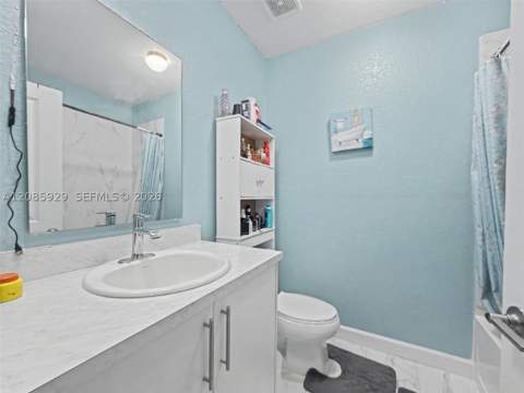 396 NW 12th Pl, Florida City FL - photo 12 of 17