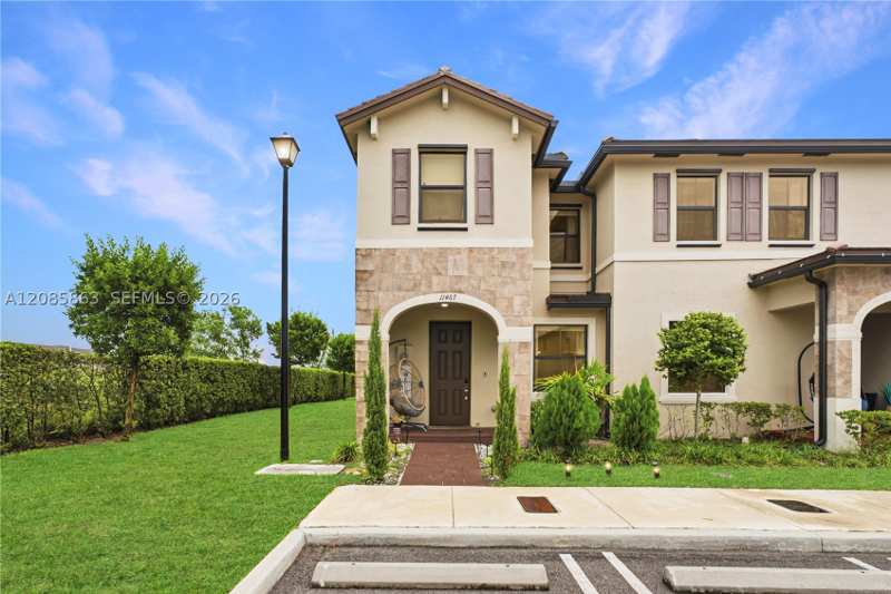 3 bedroom SingleFamilyResidence at 11467 W 34th Ct, Aquabella North, Hialeah — photo 1