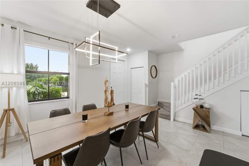 3 bedroom SingleFamilyResidence at 11467 W 34th Ct, Aquabella North, Hialeah — photo 4