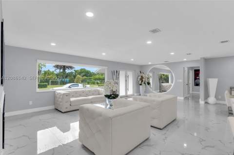 19245 SW 188th St, Miami FL - photo 10 of 48