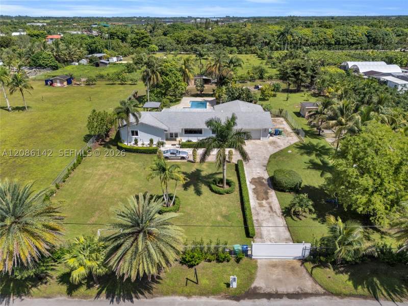 3 bedroom SingleFamilyResidence at 19245 SW 188th St, Redland, Miami — photo 3