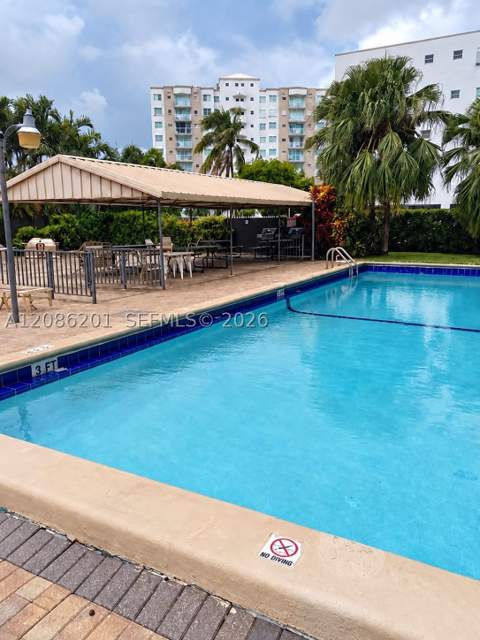 250 181st Dr 413, Sunny Isles Beach FL - photo 18 of 18