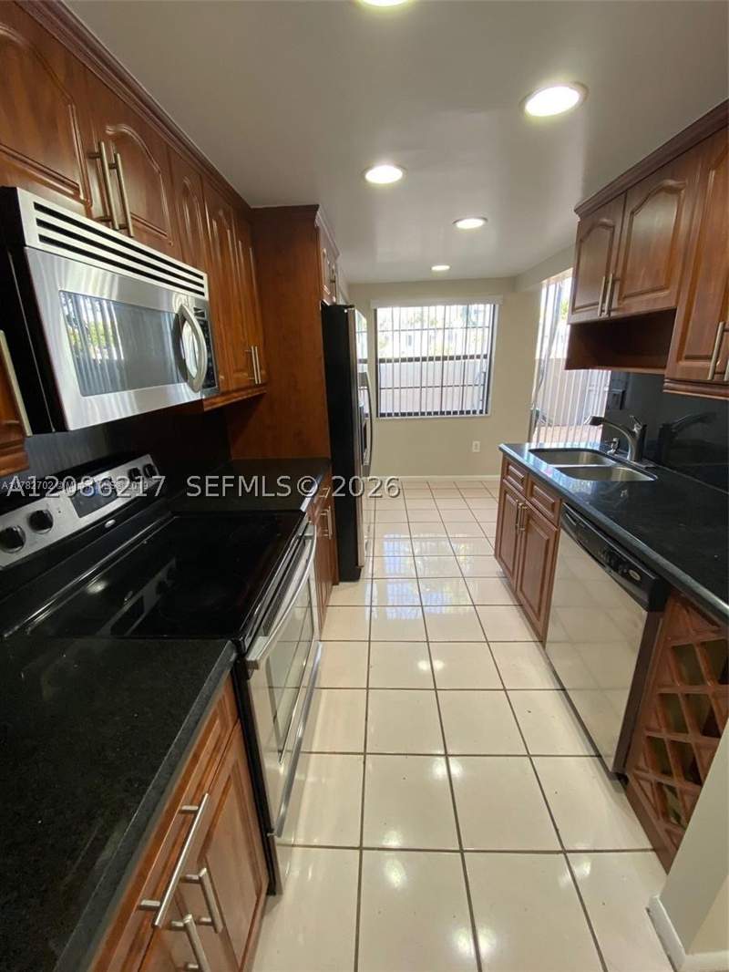 3 bedroom Townhouse at 12241 SW 16th Ter K105, New Paseos Castellanos Co, Miami — photo 5