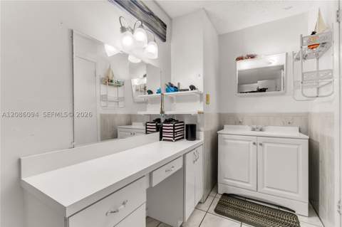 22 NW 108th Ct, Miami FL - photo 12 of 20