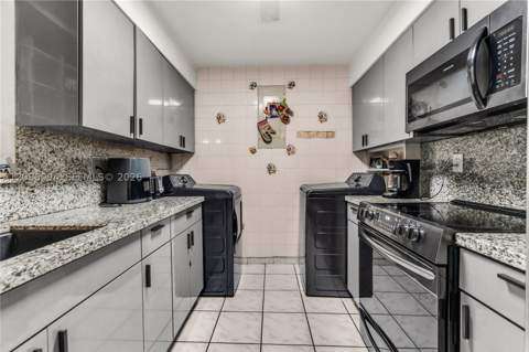 22 NW 108th Ct, Miami FL - photo 6 of 20