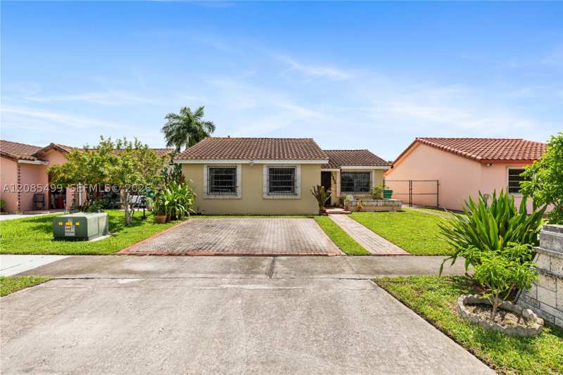 3 bedroom SingleFamilyResidence at 13828 SW 22nd Ter, Coral West Heights, Miami — photo 1