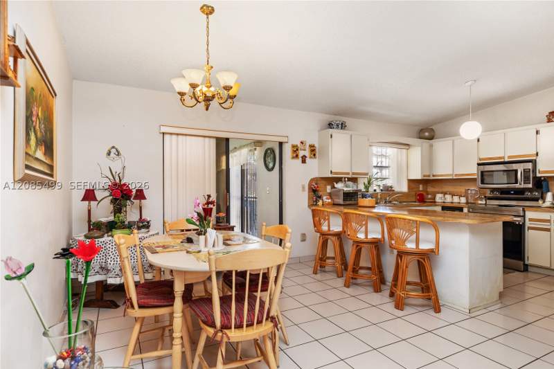 3 bedroom SingleFamilyResidence at 13828 SW 22nd Ter, Coral West Heights, Miami — photo 5