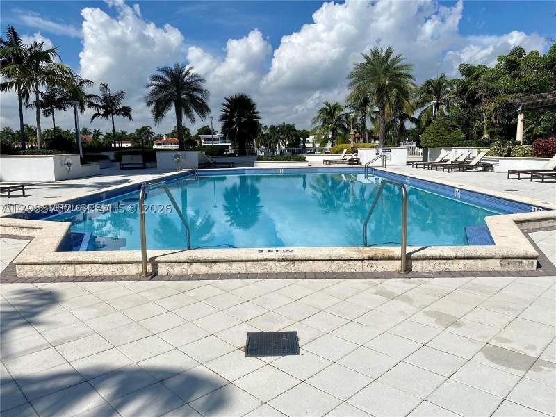 2 bedroom Condominium at 5600 E Collins Ave 5B, 5600 Condo, Miami Beach — photo 4