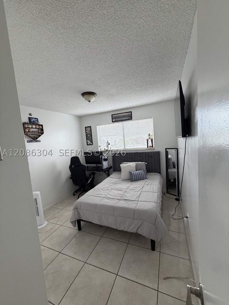 3 bedroom Condominium at 8095 NW 8th St 402, Towers North Condo, Miami — photo 3