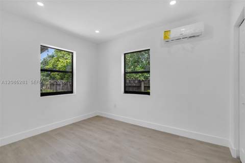 2121 NW 86th Ter, Miami FL - photo 21 of 33