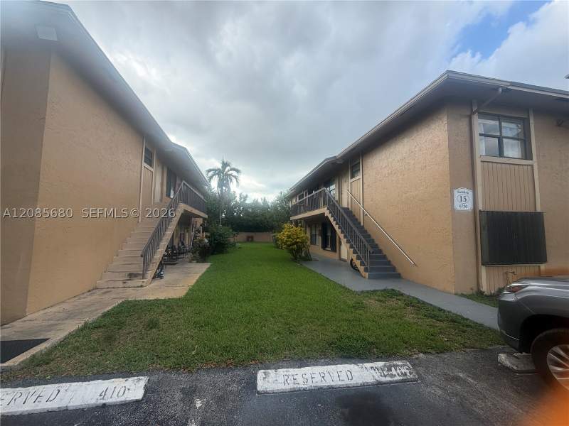 2 bedroom Condominium at 6730 W 26th Ct 11-15, Lago Grande One Condo, Hialeah — photo 3
