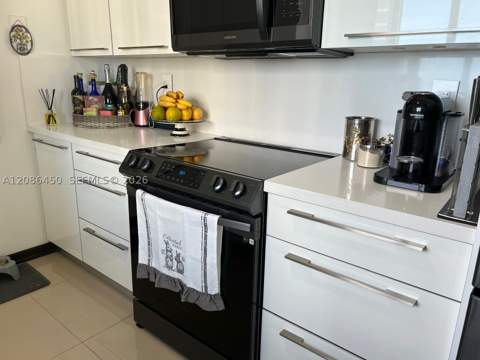 5900 Collins Ave 1606, Miami Beach FL - photo 10 of 23