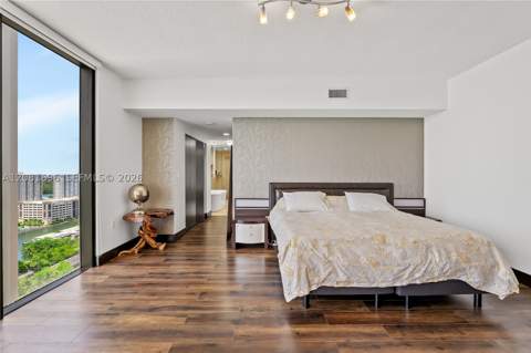 16275 Collins Ave 2101, Sunny Isles Beach FL - photo 19 of 40