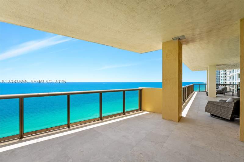 3 bedroom Condominium at 16275 Collins Ave 2101, Sayan Condo, Sunny Isles Beach — photo 2