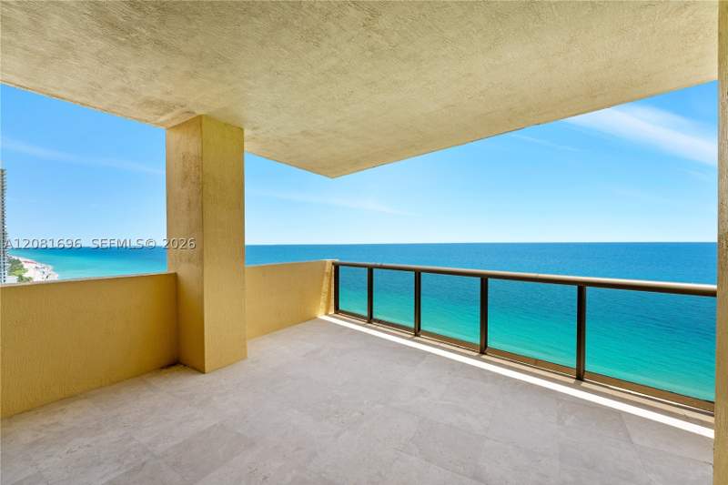 3 bedroom Condominium at 16275 Collins Ave 2101, Sayan Condo, Sunny Isles Beach — photo 4
