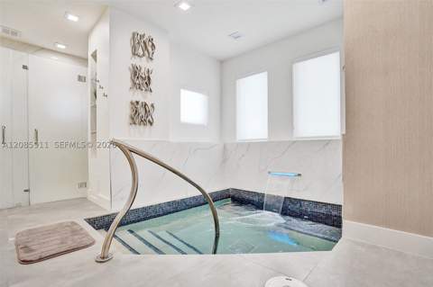 4779 Collins Ave 2906, Miami Beach FL - photo 22 of 25