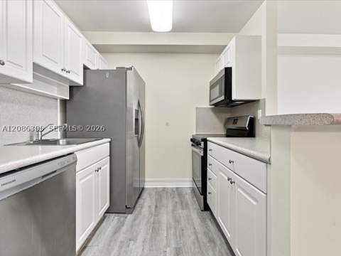 2501 SW Douglas Rd 202, Miami FL - photo 7 of 32