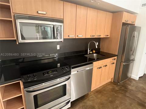 7744 Collins Ave 19, Miami Beach FL - photo 7 of 16